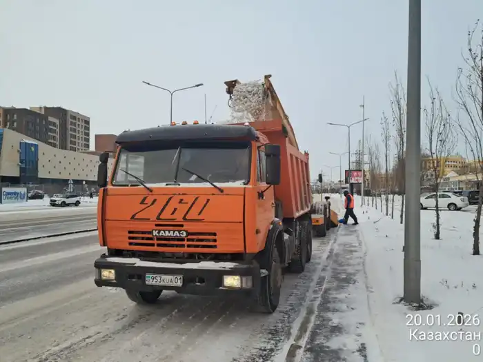 В Астане вывезено 23 тысячи кубометров снега за ночь Астане