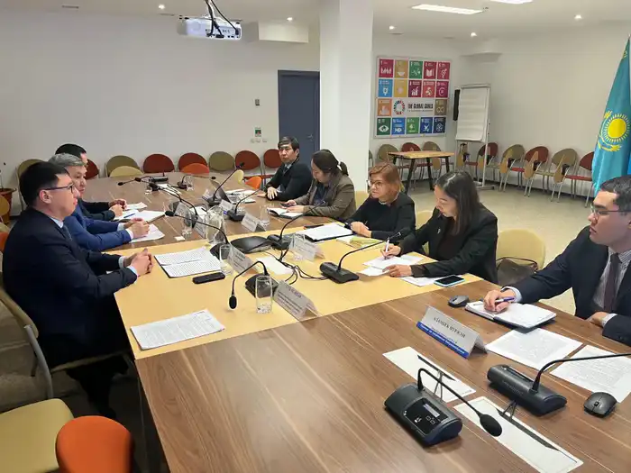Вице-министр Ербол Тасжуреков и представитель ПРООН Катаржина Вавьернина обсудили проекты устойчивого сельского хозяйства Астане