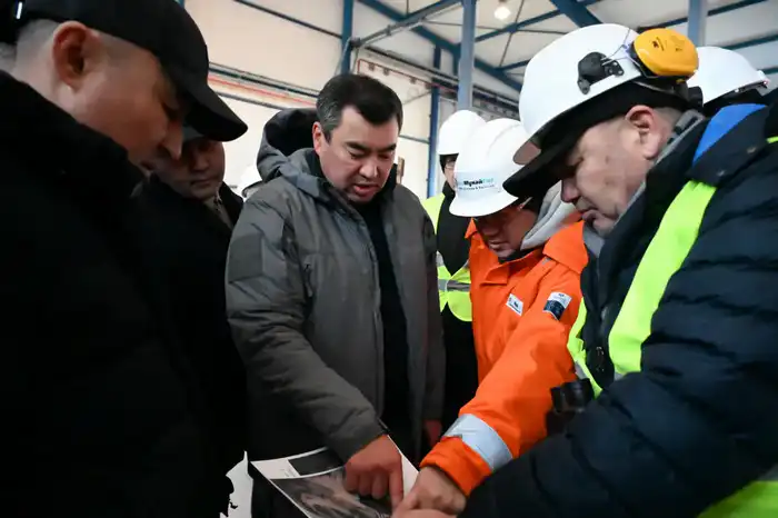 Министр Чингис Аринов проверил работу Северо-Каспийской экологической базы в Атырау Астане