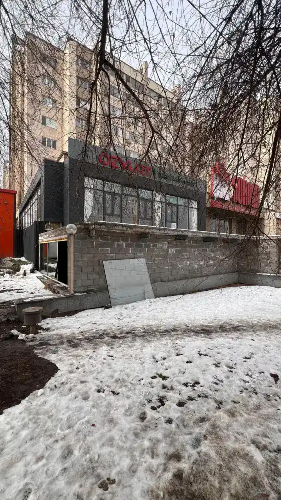 Снос незаконной пристройки в Алматы по решению суда Астане