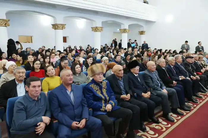 Встреча Ербола Карашукеева с жителями Тараза: последствия для электроснабжения и инфраструктуры региона Астане