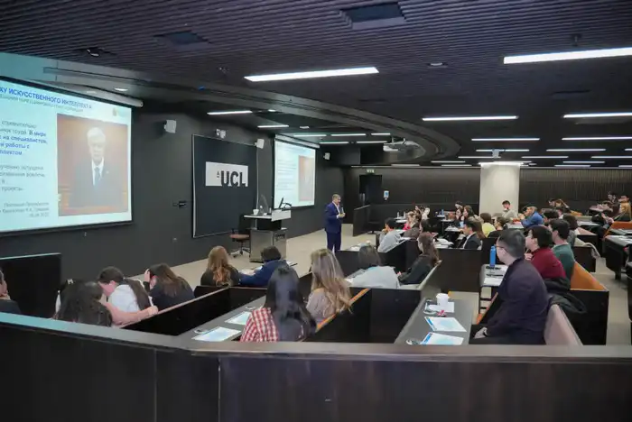 Министр Саясат Нурбек провел встречу с казахстанскими студентами в Великобритании (8)