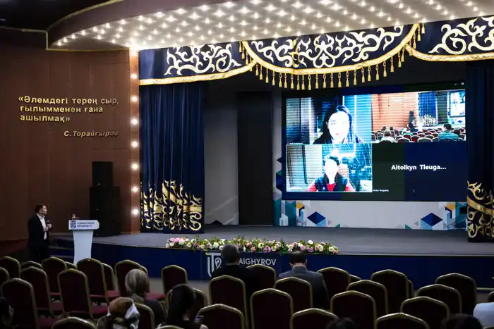 В Торайгыров университете прошла Зимняя школа для молодых ученых (8)