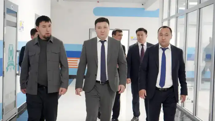 В Туркестанской области завершено строительство футбольной школы для детей Астане