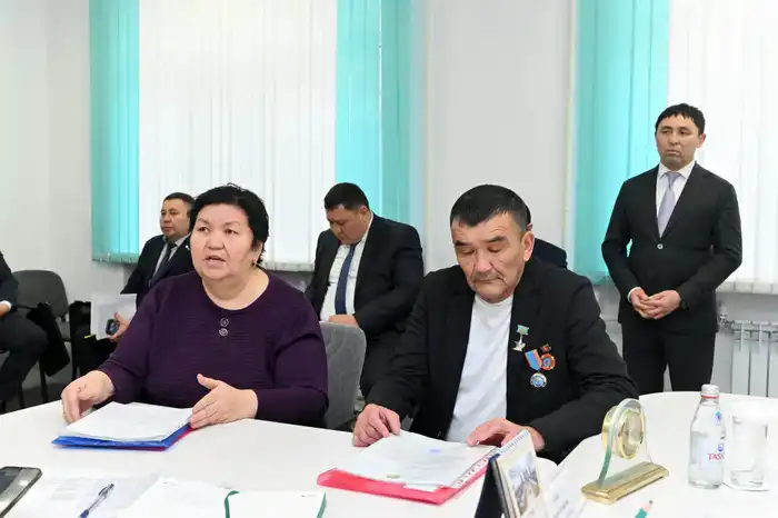 Аким области провел личный прием граждан (7)