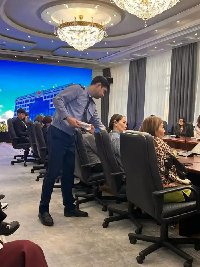 22 января 2026 года в областном акимате состоялась встреча с представителями органов полиции и прокуратуры, посвященные вопросам профилактики интернет-мошенничества (5)