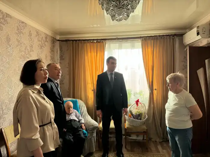 100 лет мужества: Ветеран ВОВ Анатолий Попов Астане