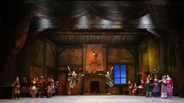 Казахский национальный театр оперы и балета имени Абая представит программу классического балета в Сингапуре Астане