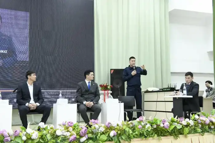 Слет отцов в Астане: обсуждение ответственности и чести мужчины Астане