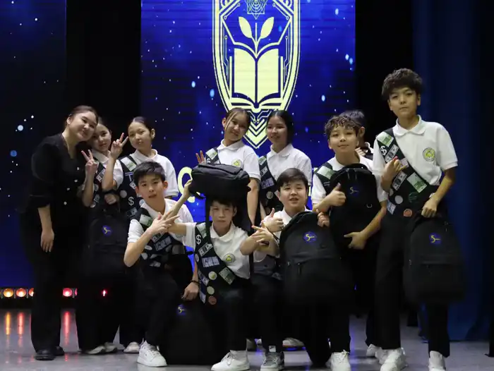 В Астане прошел финальный этап чемпионата QARZHYSKILL среди школьников (5)