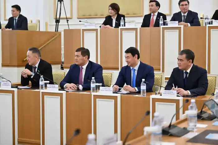 В Астане прошло первое заседание Комиссии по Конституционной реформе под руководством Эльвиры Азимовой Астане