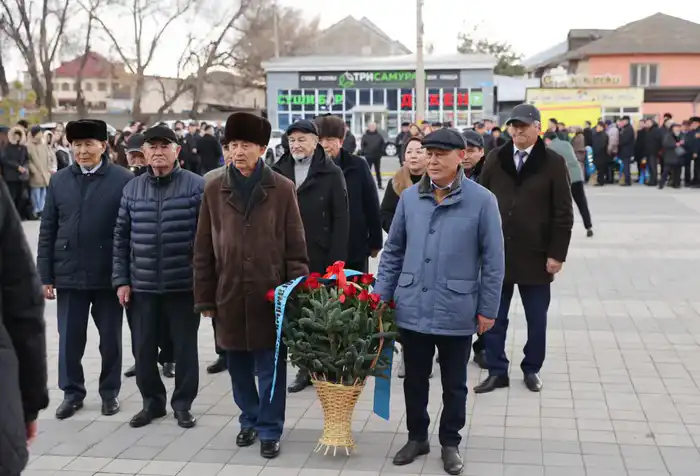 В Таразе почтили память Динмухамеда Кунаева (3)