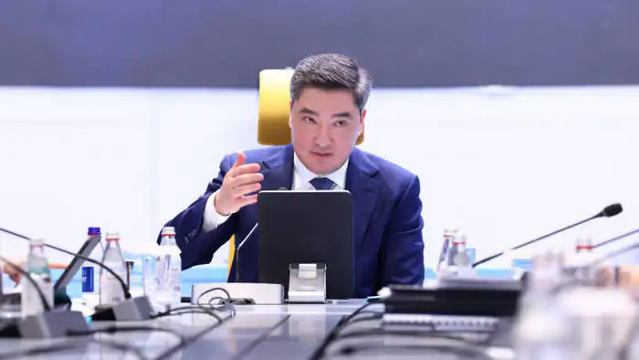 Налоговые долги: последний шанс сбросить груз до 1 апреля, а премьер-министр Олжас Бектенов прокладывает курс на экономическое возрождение с экспертами Астане