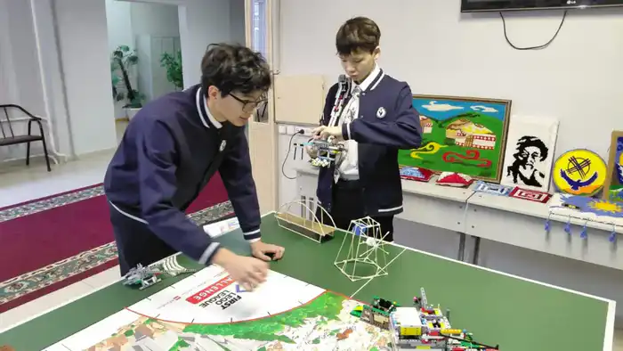 Школьники из Карагандинской области завоевали путёвки на чемпионат Центральной Азии по робототехнике Астане