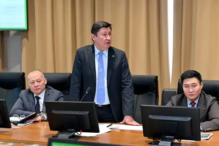 Аким области встретился с представителями АО «Транстелеком» (3)