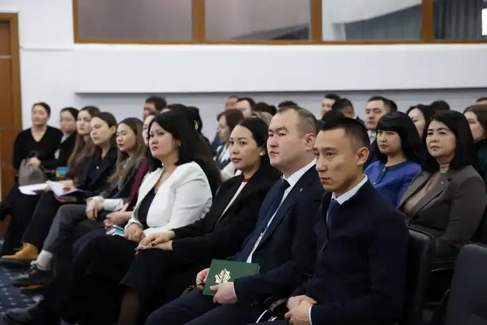 Магистранты Академии правосудия при Высшем Судебном Совете приняли участие в выездной лекции, проведённой в Кассационном суде по гражданским делам (6)