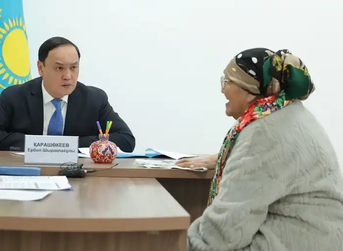 Ербол Карашукеев провел прием граждан (3)