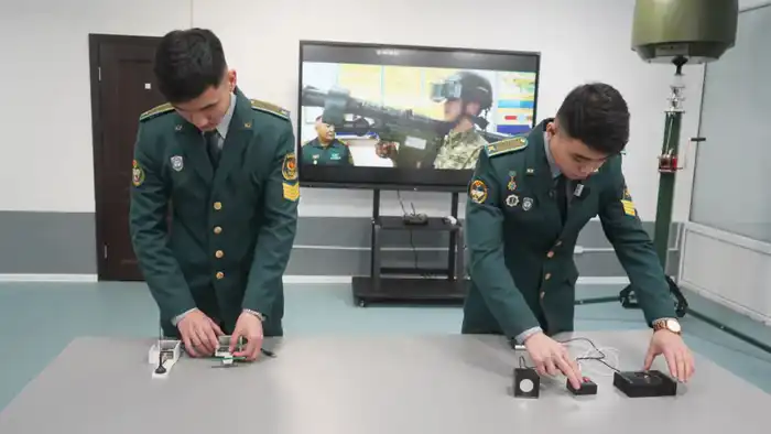 Курсанты военного вуза Минобороны создают прототипы для решения практических задач армии (4)