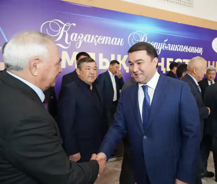 В ТУРКЕСТАНЕ ПРОШЛО ТОРЖЕСТВЕННОЕ МЕРОПРИЯТИЕ В ЧЕСТЬ 10-ЛЕТИЯ ОБЩЕСТВЕННЫХ СОВЕТОВ (7)