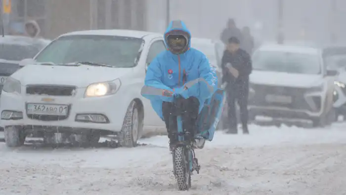 Снегопад в Астане: столица Казахстана оказалась под снежным покровом Астане