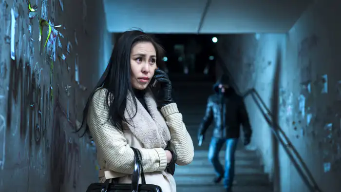 Суд в Астане обязал полицию проверить молодого мужчину на сталкинг по заявлению пострадавшей Астане