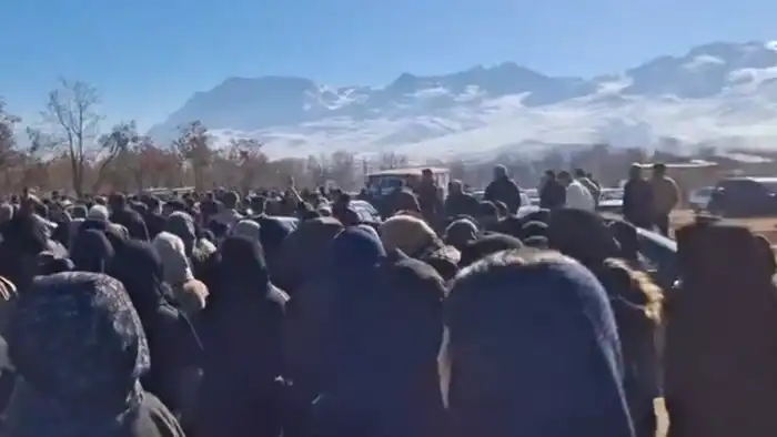 Тегеран в огне: протесты в Иране продолжаются с декабря 2025 года, вызванные экономическим кризисом и недовольством режимом Астане