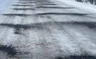 В Жетісу продолжается активная уборка снега с привлечением 524 единиц спецтехники