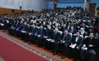 Ербол Карашукеев обсудил с жителями Байзакского района планы по ремонту и строительству