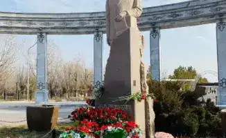 114 годовщина Динмухамеда Конаева памятное мероприятие возложение цветов вклад в развитие страны