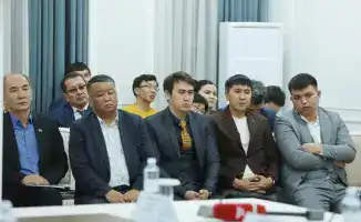 Ербол Карашукеев встречается с представителями интеллигенции региона