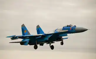 Учебные полеты военных летчиков в 2025 году