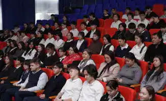 Обучение финансовой грамотности: студенты и школьники Астаны участвуют в игре «Qarzhy Saqshysy»