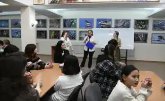 Возвращение к живому общению: Астана отметила Международный день без интернета игровым мероприятием для семей