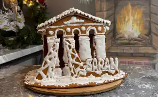 Пряничный домик из Сарани стал символом новогоднего вдохновения и единства в сообществе