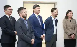 Председатель Агентства Дархан Жазықбай встретился со слушателями «Школы аналитики»