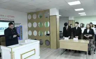 Формирование правовой культуры среди школьников: инсценировка судебного заседания в гимназии №83