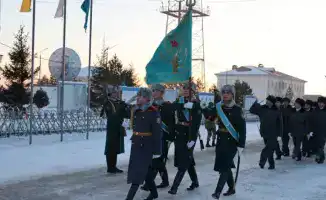 В Астане более 700 солдат принесли военную присягу, подчеркивая важность своих обязанностей