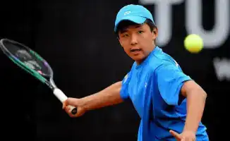 Юный теннисист из Туркестана: к вершине успеха!