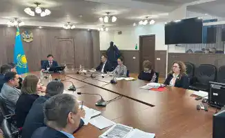 Вице-министр торговли РК провел заседание по поддержке отечественных производителей молочной продукции