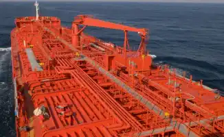 Нефтяные танкеры под огнем: беспилотники атакуют, как воробьи на зерно, у берегов Казахстана