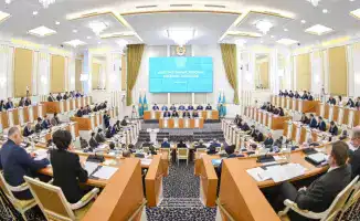 Конституционная комиссия обсуждает проект новой Конституции: акцент на «Закон и порядок»