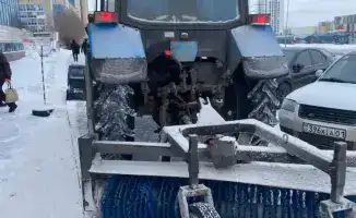 Снежный поток: Астана очистила дороги от 24 тысяч кубометров зимней перинки