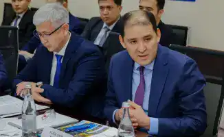 Развитие местного производства пассажирских вагонов: депутаты Сената изучают инновации и планы компании 'Штадлер Казахстан'