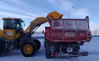 Снегоуборочные работы в Астане: 2 тысячи единиц техники задействованы, вывезено 65 тысяч кубометров снега