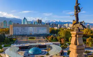 Казахстан вводит новые правила для безвизовых иностранцев: обязательная предварительная регистрация перед поездкой