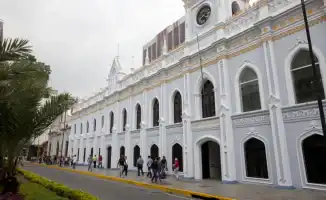 Венесуэла вводит военный режим для нефтяников и мобилизует армию