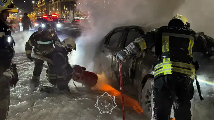 Пожар легкового автомобиля на левом берегу Астаны: без жертв Астане