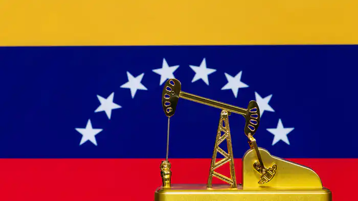 Венесуэла начнет поставки нефти в США на сумму до 2 миллиардов долларов Астане