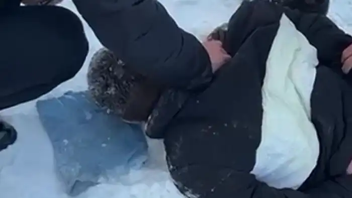 Вооружённый инцидент в Астане: ранен сотрудник спецназа и общественная обеспокоенность по поводу безопасности Астане