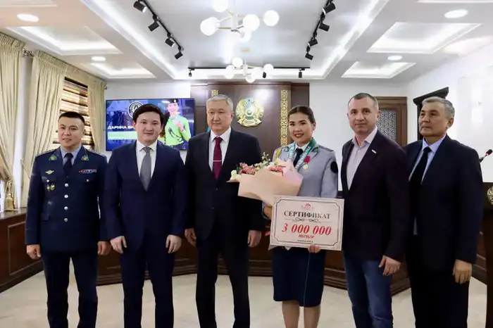 Казахстанская команда "Tomiris" одержала победу на UAE SWAT Challenge 2026 с участием капитана полиции Дарины Билденовой Астане